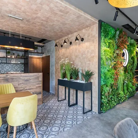 камъните ホテル 3*