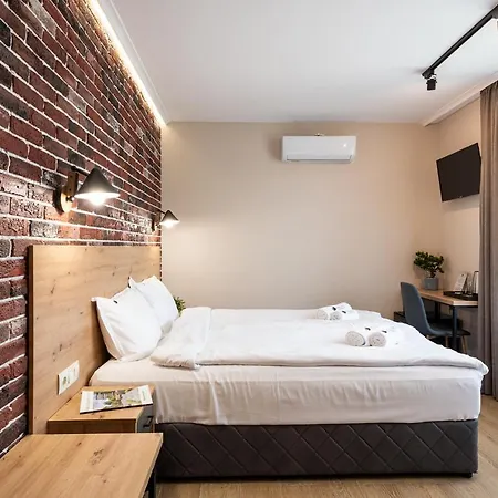 Hotell камъните 3*