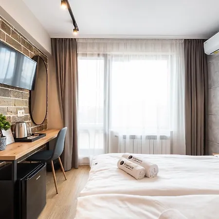 камъните Hotell 3*