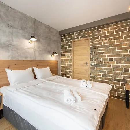 Hotell камъните 3*